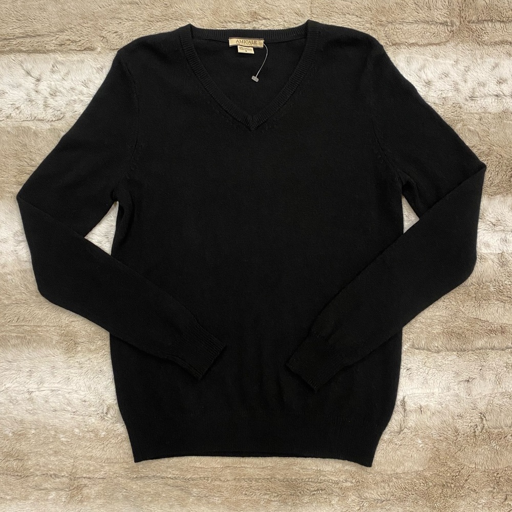 NWOT💝AMICALE Cashmere V-Neck Sweater Size S - Picture 4 of 13